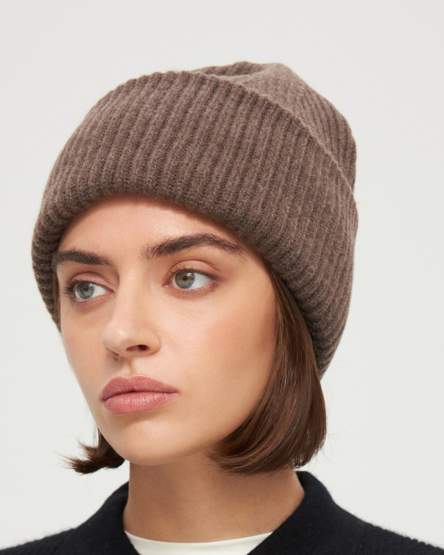 Шапка из шерсти и кашемира ADCTED (Addicted)