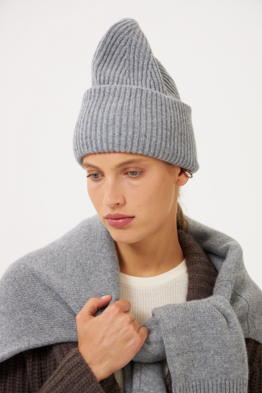 Шапка из шерсти и кашемира ADCTED (Addicted)